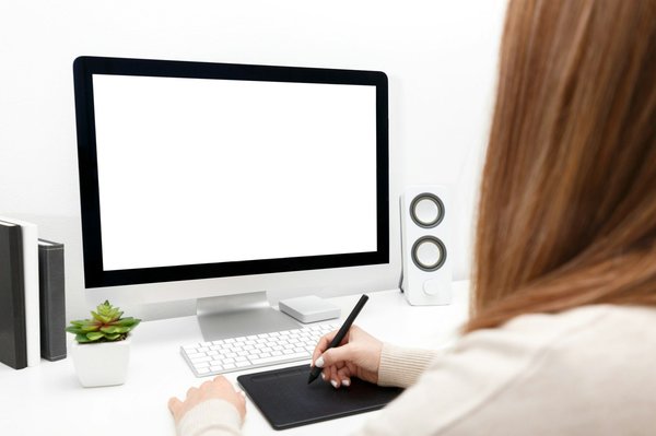 10 astuces incontournables pour réussir en freelance informatique